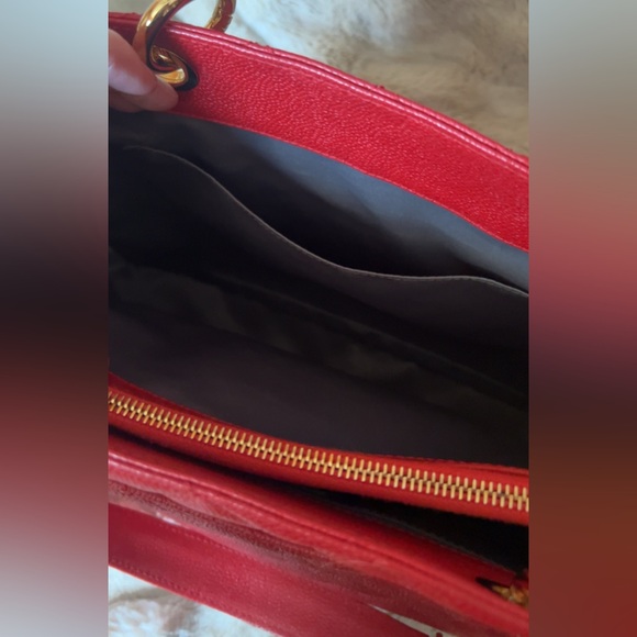 Chanel | Red Caviar Quilted Matalasse Grand Shopping Leather Tote Bag - Picture 6 of 16